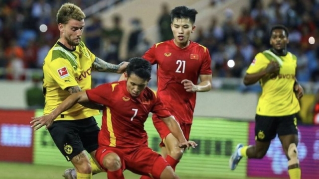 ความรู้สึกแฟน ASEAN+VN หลังเห็นวิธีการเล่น "ทีมชาติเวียดนาม" เอาชนะทีมยักษ์เยอรมัน โบรุสเซีย ดอร์ทมุนด์