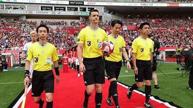 สะเทือนวงการฟุตบอลไทย !! มาดามแป้ง นำเข้าผู้ตัดสิน FIFA Elite ชี้ขาดแชมป์ไทยลีก