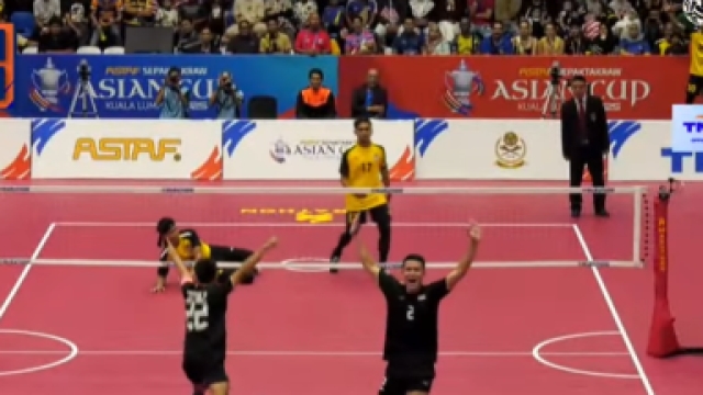 เกมอย่างเดือด! "ทีมชาติไทย" พลิกแซงคว่ำ เจ้าภาพมาเลเซีย ผงาดคว้าแชมป์ตะกร้อศึกใหญ่ระดับทวีป