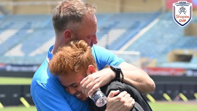 ASEAN United โพสต์ช๊อต 2 อดีตผู้นำ "ทีมชาติไทย" โคจรมาเจอกันอีกครั้ง