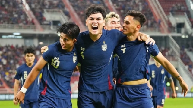คอมเม้นท์แฟนจีนเดือด! หลังฟุตบอล "ไทย" แซงหน้าจีน ขึ้นท็อป 3 เอเชียครั้งแรกในประวัติศาสตร์