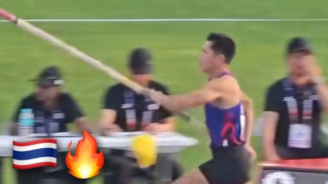 ชมช็อต “โอ๊ต ภาสพงศ์” กระโดดพุ่งทุบสถิติใหม่! ผงาดคว้าเหรียญประวัติศาสตร์เอเชีย