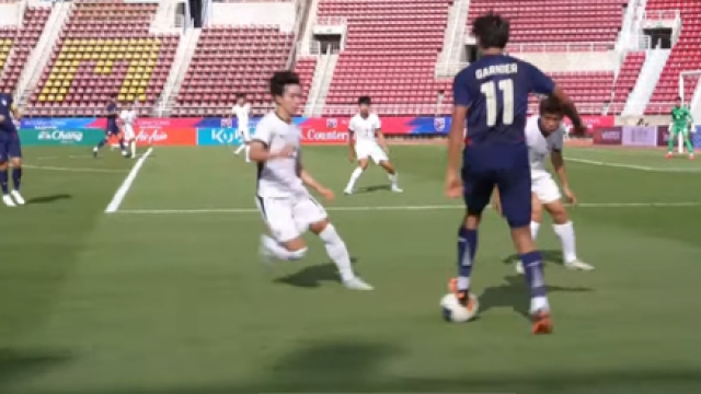สุดช๊อก !! ทีมชาติไทย U23 โดน ฮ่องกง นำห่าง 0-3