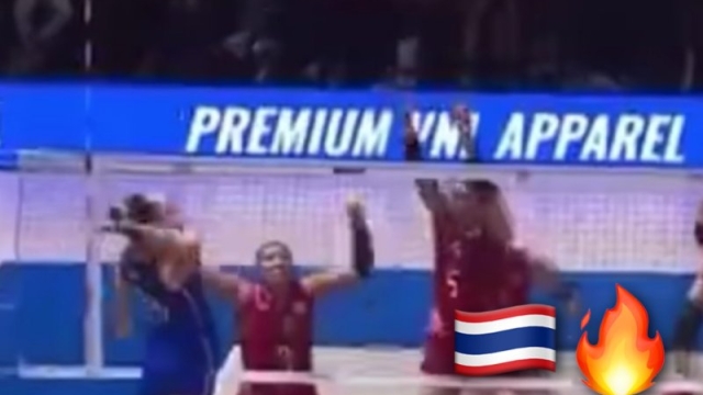 โค้ชฝรั่งเศสเตือนแล้ว! ชมช็อตวินาทีพยายามตีทัชบล็อก สุดท้าย "ทีมสาวไทย" เล่นช็อตคาดไม่ถึง