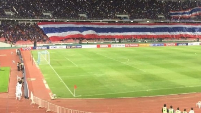 แฟนไทยส่งใจเชียร์ !! "ทีมชาติไทย" U19 พบ ทีมชาติกัมพูชา ศึกชิงแชมป์อาเซียน