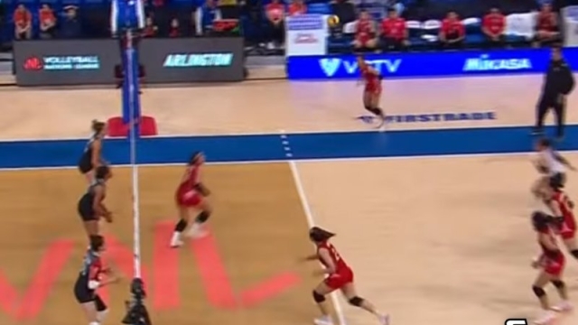 Volleyball World โพสต์ช็อต! วินาที "ทีมสาวไทย" ทุบแต้มประวัติศาสตร์ การันตีรอดตกชั้น VNL