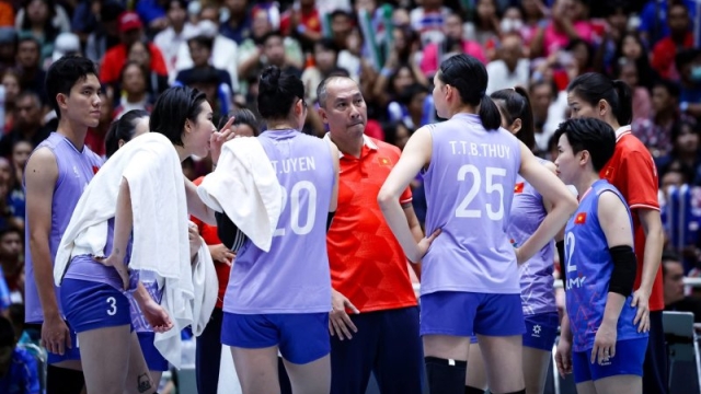 กุนซือทีมชาติเวียดนาม เปิดใจ! หลังโค่น "วอลเล่ย์บอลหญิงทีมชาติไทย" ครั้งแรกในประวัติศาสตร์ , ลั่นถึงเวลาเหรียญทองซีเกมส์