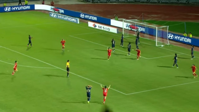 งานเข้าแล้ว !! ทีมชาติเวียดนาม ขึ้นนำ ทีมชาติไทย 1-0