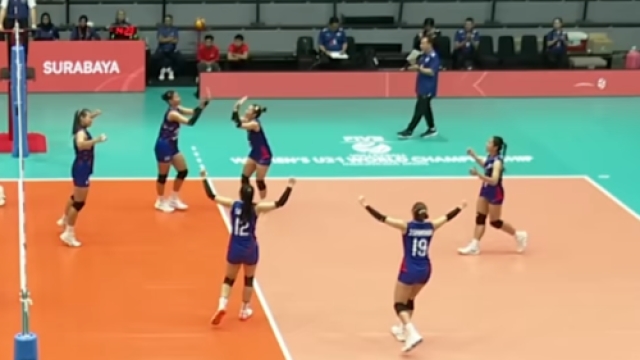บัลแกเรีย สุดช๊อก !! โดน "ทีมสาวไทย" U21 ทุบแซงขึ้นนำ 1-0 เซต ศึกชิงแชมป์โลก