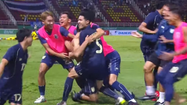 ความรู้สึกแฟนอาเซียน !! หลังเห็นวิธีการเล่น "ทีมชาติไทย U23" ยิงนาทีบาป ทะลุรอบสุดท้ายเอเชีย