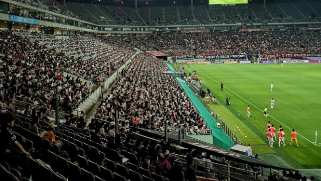 ด่วน! ส่งใจเชียร์ เยาวชนอนาคตทีมชาติไทย "บุรีรัมย์" U18 ปะทะ ทีมชาติเกาหลีใต้
