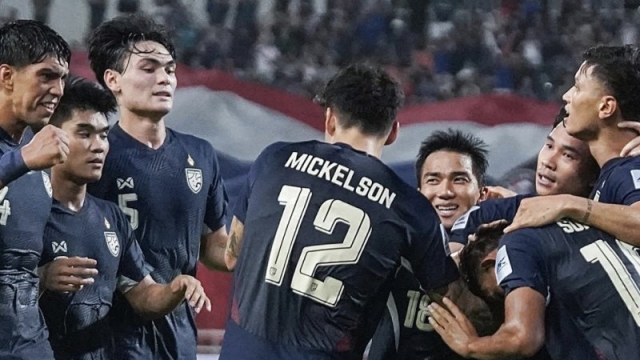 ฮือฮา !! เพจ FIFA โพสต์ขึ้นหน้าหนึ่งเชียร์ “ทีมชาติไทย” ก่อนเกมปะทะ ทีมชาติไต้หวัน