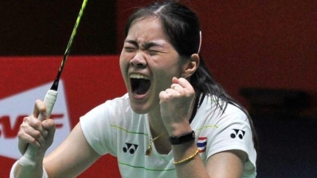 ไทยสะเทือนเวทีโลก !! “ครีม บุศนันทน์” โค่น ”เมย์ รัชนก” ทะลุรอบชิงเจอญี่ปุ่น