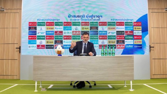 ครั้งแรกในประวัติศาสตร์ !! เปิดตัวกุนซือทีมชาติไทย คนเดียวเปิดตัวเองเตรียมโชว์ของ