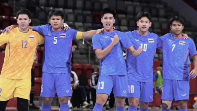 ดวลเดือดศึกเอเชีย !! คีร์กีซสถาน โดน “ทีมชาติไทย” กดรัวพลิกแซง