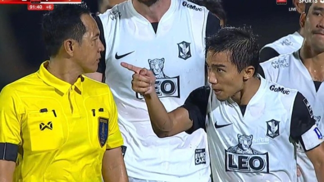 เปาเบิร์ด แจง !! สาเหตุให้ใบแดงกับ “ชนาธิป”