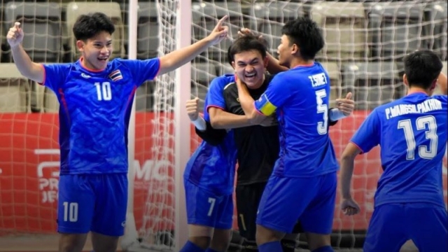 รอบรองระอุ !! ทีมชาติไทยนำก่อน สุดท้ายโดน “อัฟกานิสถาน” ยิงพลิกแซง 9 ประตูรวด พลาดตั๋วไปโอลิมปิก
