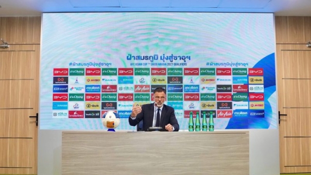 วันนี้ห้ามพลาด !! ช่องถ่ายทอดสด แอนโธนี ฮัดสัน ประกาศ 23 รายชื่อ “ทีมชาติไทย” เป็นครั้งแรก