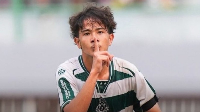 “วิเตญา บางน้ำเปรี้ยว” แข้งฮอต “หมอนทองวิทยา” เผยแล้วเชียร์ทีมใดใน พรีเมียร์ลีก