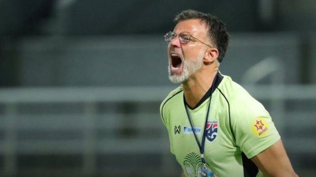 หลังเกมสิงคโปร์ !! แอนโธนี ฮัดสัน พา “ทีมชาติไทย” บันทึกประวัติศาสตร์ใหม่ครั้งแรกในรอบ 43 ปี