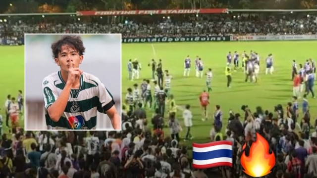 สนามแตก !! แฟนบอลทะลักสนาม คู่หยุดโลก “หมอนทองวิทยา” พ่าย ทีมบอย ท่าพระจันทร์