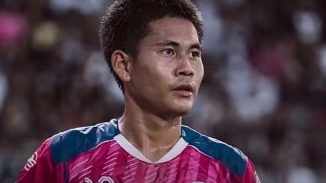 ยักษ์ไทยลีก สะดุ้ง !! พายัก สีพะนม MVP บอล 7 สี ส่งสัญญาณประกาศชื่อทีมที่ชื่นชอบ ฝันอยากเล่นด้วยมากที่สุด