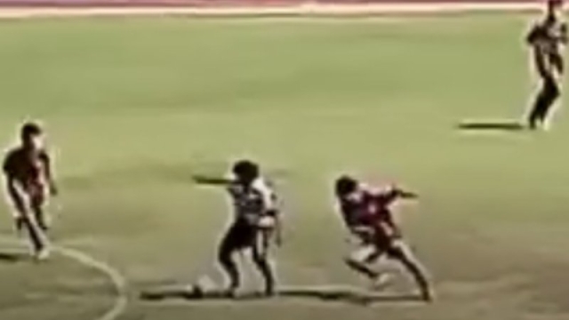 ชมช็อต เจ้าหยองน้อย แข้งจอมทัพ “หมอนทองวิทยา” โชว์สกิลลากลุยอย่างโหด พาทีมยิงประตูคู่แข่ง 3-4 คน เอาไม่อยู่