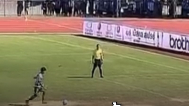 ชมช็อต ลุ้นระทึก “หมอนทองวิทยา” ดวลจุดโทษนัดล่าสุด เบียดคว้าชัย กระหึ่มสนามปราจีน