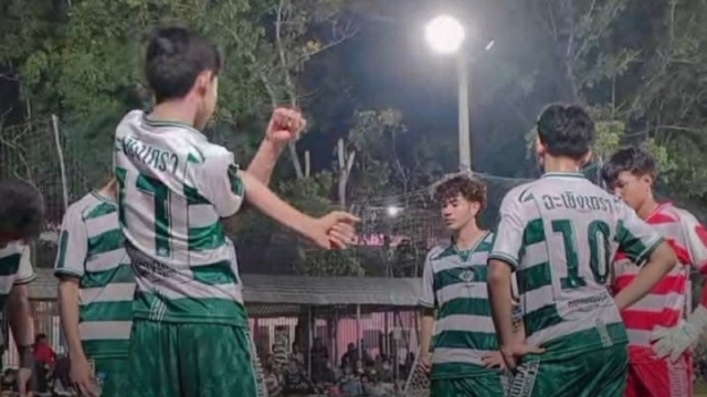 ช๊อตวินาที “หมอนทองวิทยา” รับถ้วยแชมป์ หลังดวลจุดโทษระทึกชนะคู่แข่ง 11-10