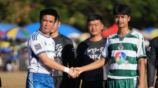 ก้อง ห้วยไร่ โพสต์สุดช้ำ !! หลังแพ้ “หมอนทองวิทยา” อย่างยับ 8-0 ตั๋วเครื่องบินก็ออกให้ 