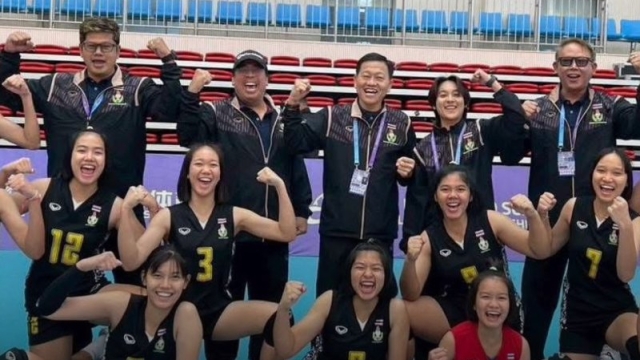 ไทยกระหึ่มเวทีโลก !! “วอลเล่ย์บอลหญิงทีมชาติไทย” ฟอร์มสุดโหดคว่ำแคนาดา คว้าชัยสองนัดติด ISF U15 ศึกชิงแชมป์โลก