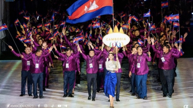 ทัพนักกีฬากัมพูชา พร้อมเดินทางถึงประเทศไทย ยืนยันจะเข้าร่วมพิธีเปิด “ซีเกมส์ 2025”
