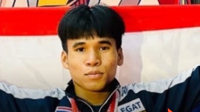 ทุบสถิติโลก !! “ฟ่าง ธีรพงศ์” ยกน้ำหนักไทย ผงาดคว้าเหรียญทองซีเกมส์ พร้อมทำลายสถิติโลก