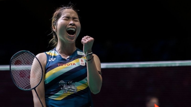 “เมย์ รัชนก” ดวลสุดระทึกคว่ำ หว่อง หลิงชิง ทะลุชิงเหรียญทอง ศึกสายเลือด