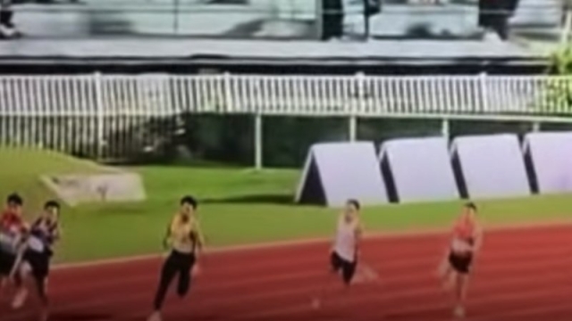 ชมช็อตวินาที “เทพบิว” ภูริพล บุญสอน กดสปีดเต็มหลอด คว้าเหรียญทองวิ่ง 200 เมตร พร้อมทุบสถิติในรุ่นขึ้น Top2 โลก