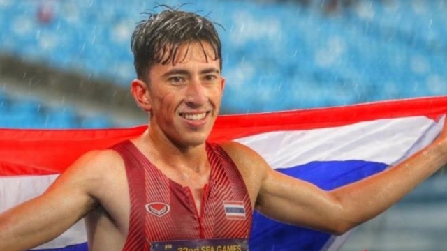 คิริน ตัณติเวทย์ กดสปีดรอบสุดท้ายแซงรวด เข้าป้ายอันดับ 1 คว้าเหรียญทอง 5,000 เมตร ซีเกมส์