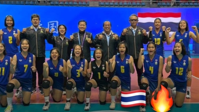 ไทยกระหึ่มเวทีโลก !! “วอลเล่ย์บอลหญิงทีมชาติไทย” โค่น ทีมชาติบราซิล คว้าอันดับสาม ISF U15 ศึกชิงแชมป์โลก