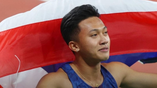 “เทพบิว” นำทัพกรีฑาทีมชาติไทย กดสปีดเต็มหลอด แซงรวดเข้าป้าย คว้าเหรียญทอง วิ่งผลัด 4x100 ม.ชาย