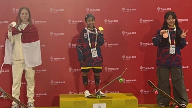 วินาทีประวัติศาสตร์ 10 ขวบทีมชาติไทย อายุน้อยสุดขึ้นรับ “เหรียญทอง” ซีเกมส์ 2025