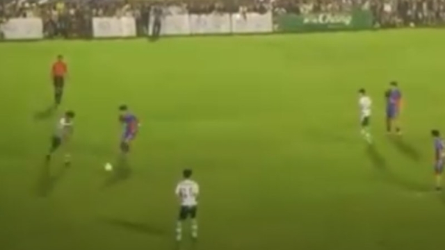 สนามแทบแตก !! ชมช็อต “หมอนทอง” ยิงประตูมหัศจรรย์นาทีบาป พลิกแซงชนะเหลือจะเชื่อ ชากังราวอึ้งกันทั้งสนาม