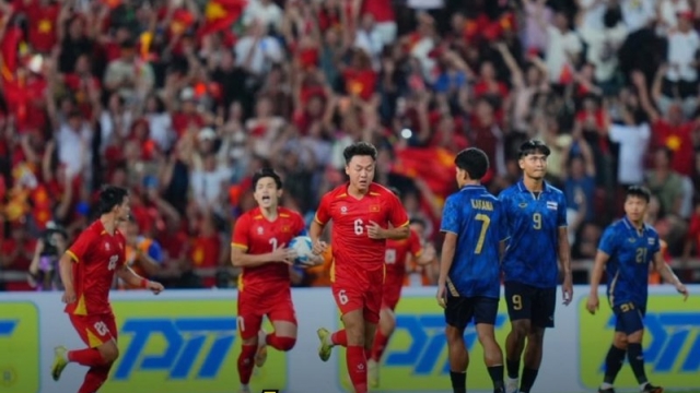 ความรู้สึกแฟนอาเซียน !! หลังเห็น ทีมชาติเวียดนาม พลิกนรกแซง “ทีมชาติไทย” คว้าเหรียญทองซีเกมส์