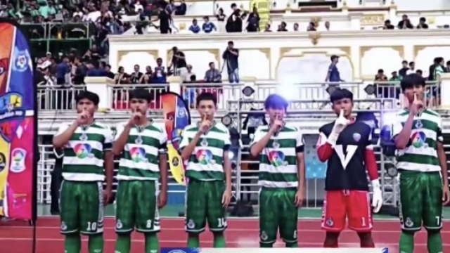 ด่วน !! ช่องทางถ่ายทอดสด“หมอนทองวิทยา” ปะทะโรงเรียนธนาคารออมสิน