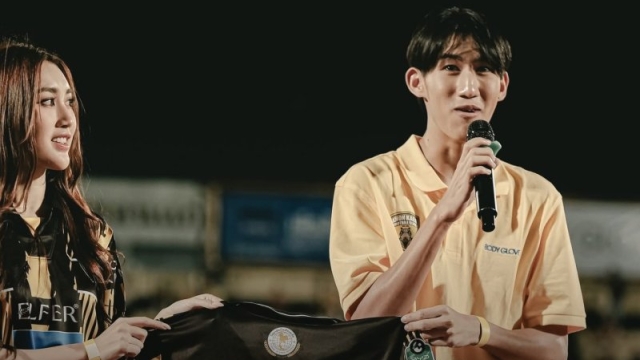 “โบ๊ท ภูวรักษ์” ลูกชาย สมรักษ์ คำสิงห์ย้ายโรงเรียน ทุ่มสุดตัวพาต้นสังกัดใหม่เลื่อนชั้น