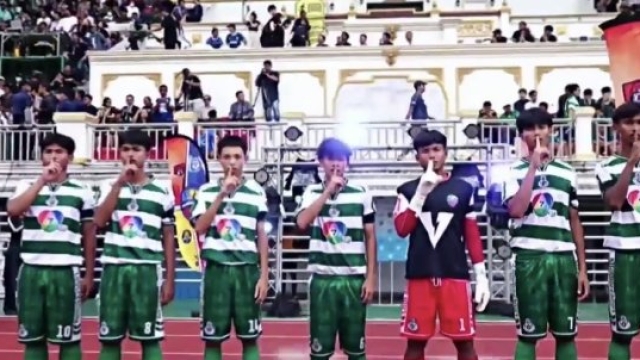 สนามแทบแตก !! หมอนทองวิทยา บุกยิงขึ้นนำ VIP จรเข้สามพัน 1-0