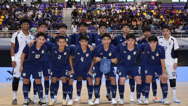 อินโดนีเซีย สุดช็อก !! โดน “ทีมชาติไทย” ยิงขึ้นนำ 2-1 รอบชิงชนะเลิศ