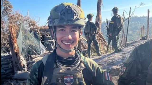 อดีตแข้ง “บุรีรัมย์” เปลี่ยนบทบาทจากสนามฟุตบอลสู่ ทหารไทยแนวหน้าช่วยยึด “เนิน 350”