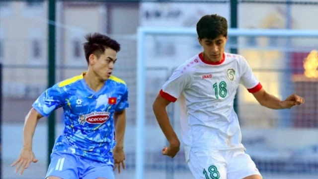 หนึ่งทีมตัวแทนอาเซียน !! “ทีมชาติเวียดนาม” ประเดิมอุ่นเครื่องพ่าย ก่อนลุยศึก U23 เอเชีย