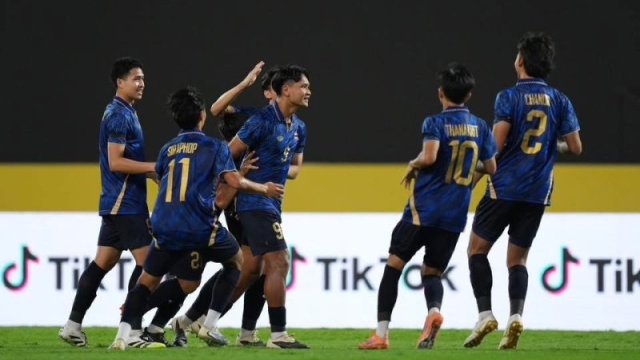 แฟนไทยสุดงง !! AFC เปิดโฉม 2 แข้ง “คีย์แมน” ทีมชาติไทย U23 ลุยเอเชีย