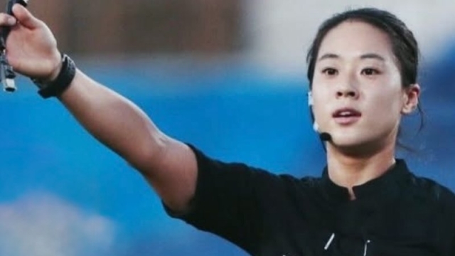 ฮือฮา !! AFC เปิดโฉมกรรมการ “สุดสวย” ชึ้ขาดคู่ “ทีมชาติไทย - ออสเตรเลีย”