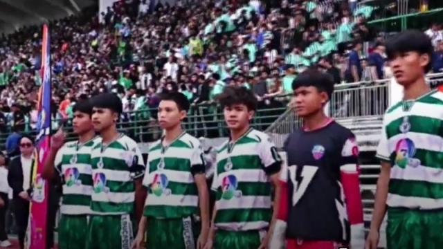 ลงสนามวันนี้ !! แฟนไทยเตรียมชม “หมอนทองวิทยา” ปะทะ บางบ่อวิทยาคม